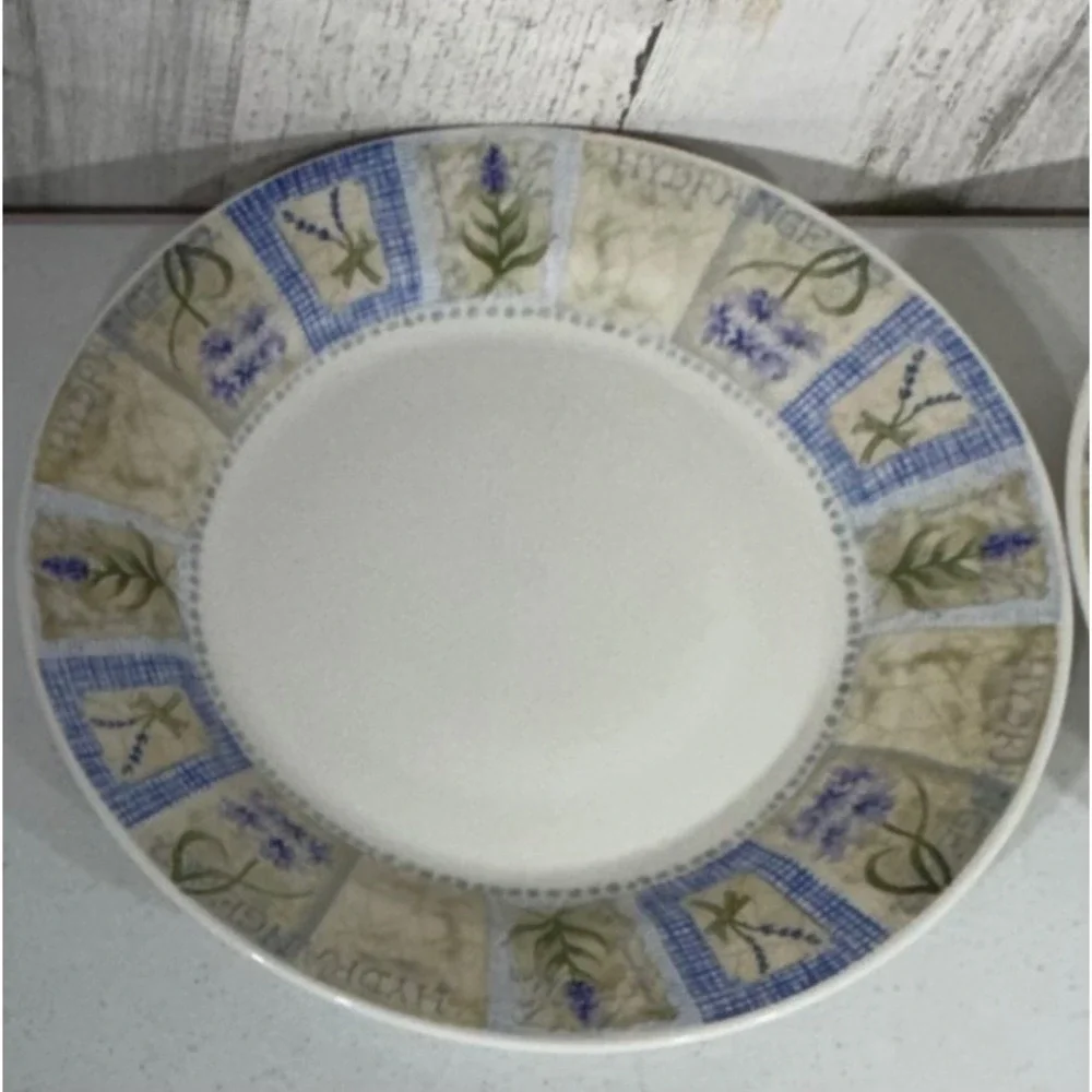 Pier 1 Dinner Plates 10 Inch Blue Green Hydrangea Lavender England Set of 2